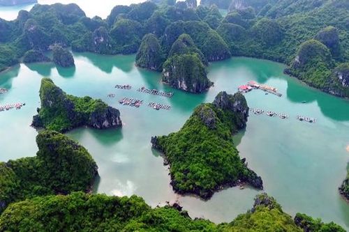 Quảng Ninh: 2 người mất tích trong vụ đắm tàu trên vịnh Bái Tử Long