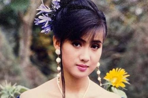 Biến cố khiến nữ diễn viên Việt nằm liệt giường, chỉ một đêm tóc bạc trắng