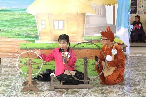 Tân Châu tổ chức hội thi sân khấu hóa các câu chuyện văn học dân gian bằng tiếng Anh