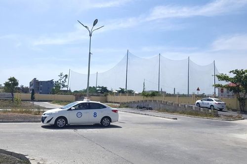 'Có bằng' là tự tin lái xe ra đường