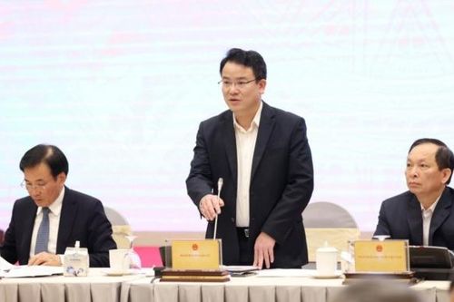 Mục tiêu tăng trưởng 8% năm 2025: Đặt ra để quyết tâm làm