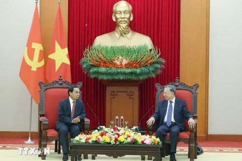 Việt Nam sát cánh cùng Lào thực hiện các mục tiêu phát triển đất nước