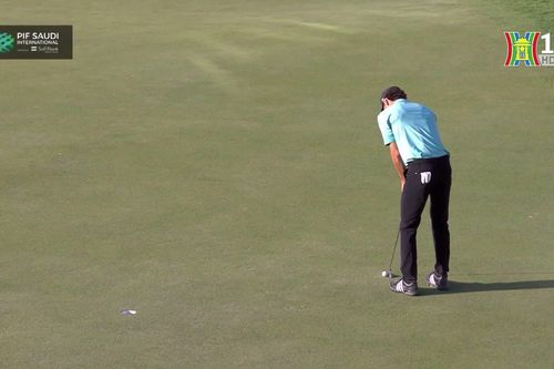 Joaquin Niemann dẫn đầu sau vòng 3 giải golf Saudi International