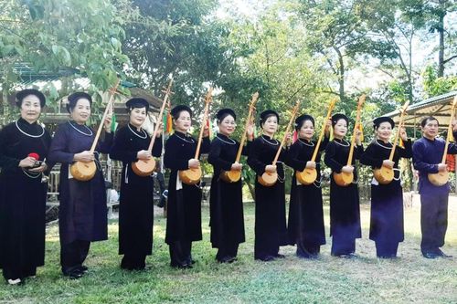 Văn nghệ quần chúng góp phần giữ gìn văn hóa truyền thống