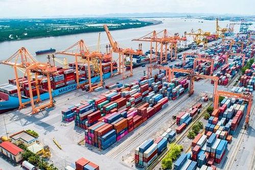 Vận tải hành khách, hàng hóa tăng trưởng tích cực