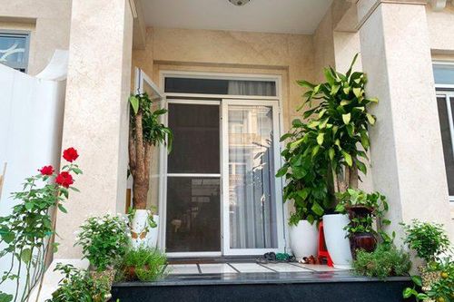Trước cửa nhà cần lưu ý những điều này để tránh chặn đường Thần Tài gõ cửa, điều thứ 3 rất nhiều gia đình mắc phải