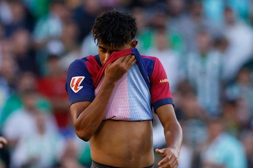Barcelona rơi chiến thắng ở phút 90+4