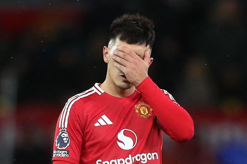 Giấc mộng đỏ tan vỡ trong cơn thịnh nộ của CĐV Manchester United