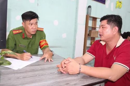 Bắt kẻ cướp giật dây chuyền 89 triệu đồng của du khách Ấn Độ
