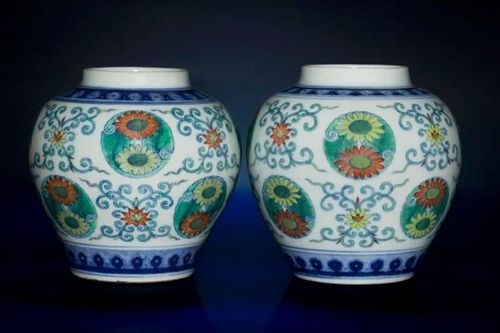 Mua cổ vật giá rẻ, sốc khi chuyên gia phán 'báu vật nghìn đô'