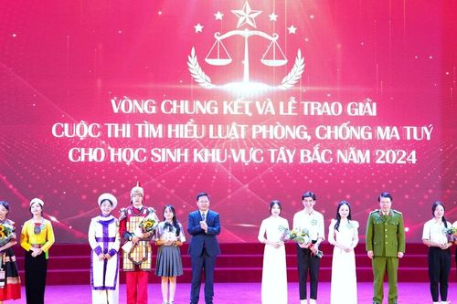 Nâng cao nhận thức phòng chống ma túy cho học sinh vùng cao