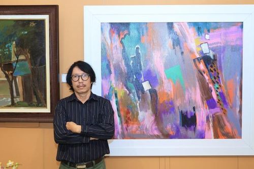 Họa sĩ Bùi Lê Dũng: 'Tôi muốn vẽ những góc phố của Hà Nội một cách chân thực nhất'