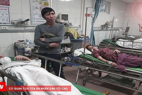Hàng chục công nhân bị ngộ độc: Tạm đình chỉ đơn vị cung cấp suất ăn