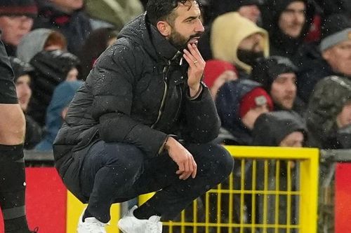 MU thua sốc Nottingham sau 30 năm, Ruben Amorim nhận lỗi