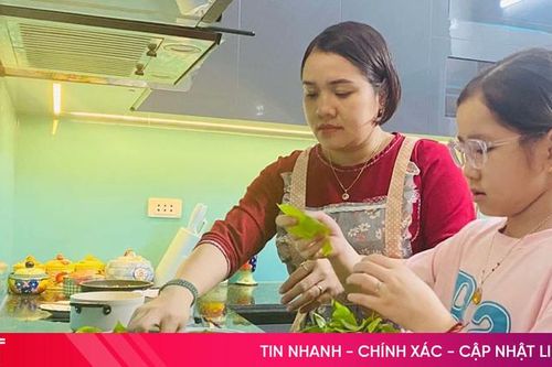 Ấm áp bữa cơm gia đình