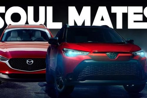Toyota Corolla Cross sẽ có màu sơn đỏ giống Mazda