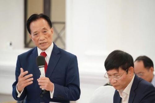 'Bù nhìn' trong ngân hàng