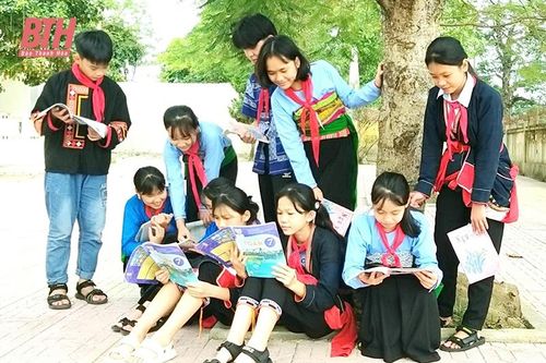 Mô hình trường học không có học sinh sử dụng điện thoại