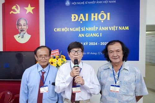 Đại hội Chi hội Nghệ sĩ Nhiếp ảnh Việt Nam An Giang 1 và An Giang 2