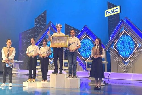 Lê Quang Duy Khoa tiếp tục giành chiến thắng tại cuộc thi tháng Đường lên đỉnh Olympia 2025