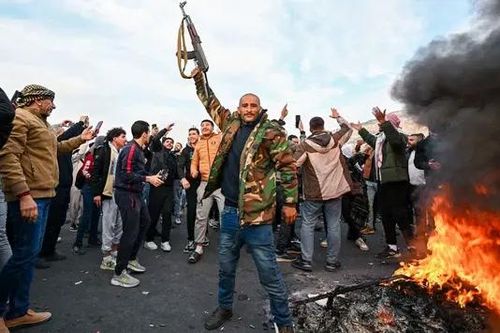 Thủ đô Damascus thất thủ, các nước sơ tán công dân