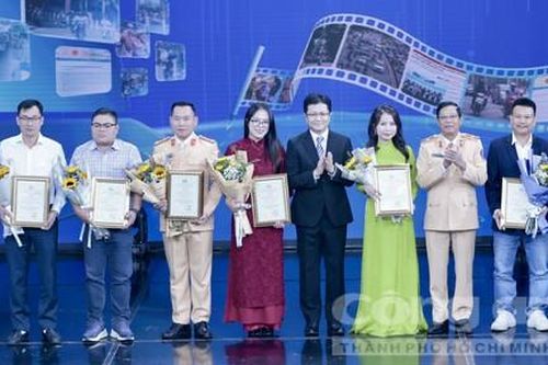 Giải Báo chí toàn quốc về ATGT năm 2024: Ban Chuyên đề Công an TPHCM đoạt giải 3