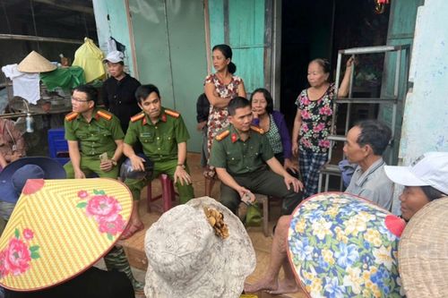Con gái viết thư cảm ơn công an xuyên đêm tìm bố đi lạc trên núi