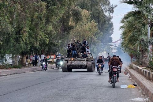 Phiến quân Syria tiến vào thủ đô Damascus