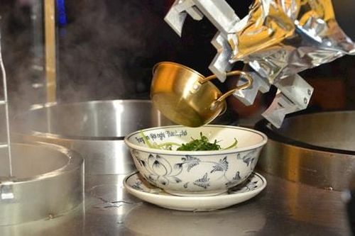 'Phở số Hà Thành' tiếp tục khuấy động không gian phố cổ Hà Nội