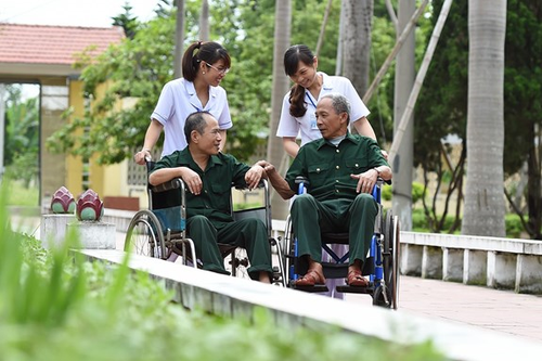 Việc nhỏ, nghĩa lớn