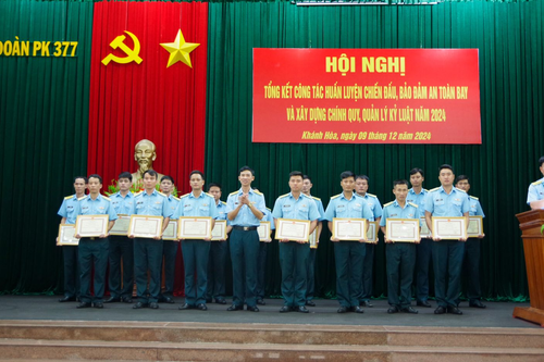 Sư đoàn 377: Kết quả huấn luyện cán bộ năm 2024 đạt yêu cầu đề ra