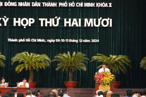 Tăng trưởng 10% năm 2025 là thách thức lớn với TPHCM