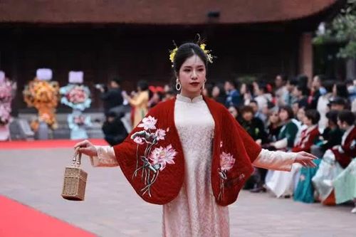 Triển lãm 'Âm Vọng': Cảm hứng nghệ thuật đương đại từ 'bách khoa toàn thư' bằng đồng của Việt Nam