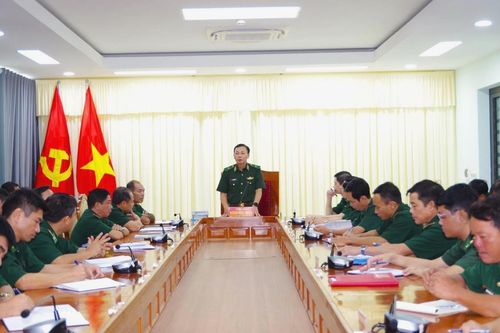Thiếu tướng Hoàng Hữu Chiến thăm, làm việc tại Bộ Chỉ huy BĐBP Ninh Thuận