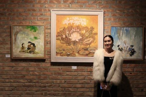 Họa sĩ Nguyễn Thị Hằng Nga: 'Làm hội họa là phải kiên trì, cháy hết mình với từng tác phẩm'