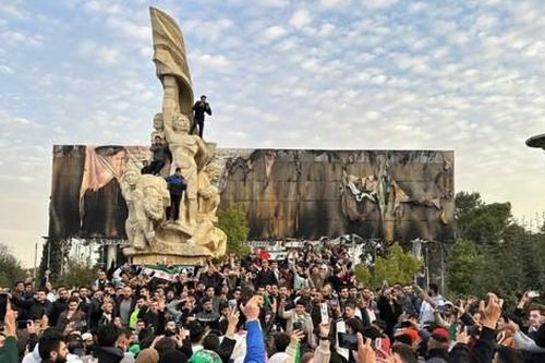 Khoảng trống quyền lực ở Syria và bài toán của ông Trump