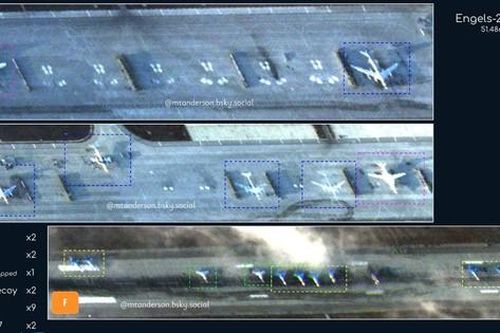 Chín cường kích - ném bom Su-34 của Nga đồng loạt xuất hiện tại căn cứ Engels-2