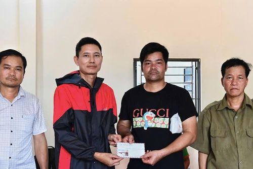 Trao 1.130.000.000 đồng bạn đọc ủng hộ đồng bào miền Bắc khắc phục hậu quả bão Yagi
