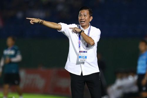 HLV Hoàng Anh Tuấn chia tay Bình Dương