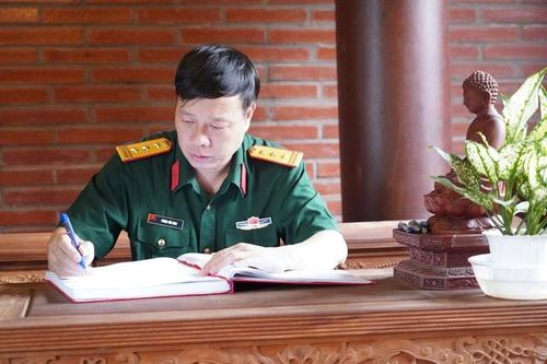 Một hiện tượng thơ