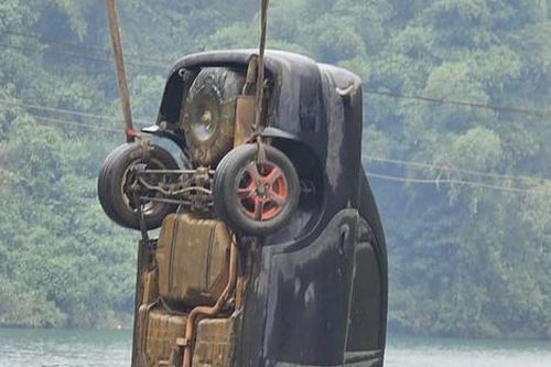 Hé lộ danh tính nạn nhân tử vong trong ô tô rơi xuống sông Đà