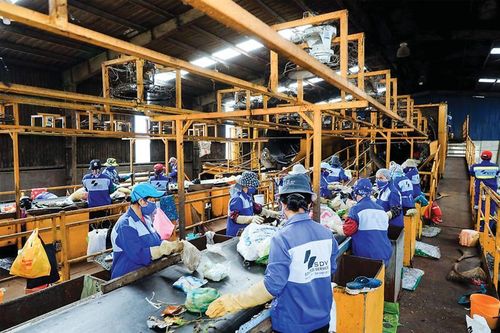 Giảm phát thải, khai thác tối đa giá trị kinh tế từ rác thải