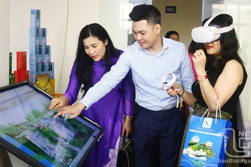 Doanh thu từ du lịch tăng trên 44%