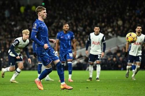 Chelsea ngược dòng đánh bại Tottenham