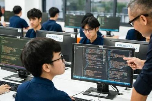 Chuyển đổi số phải bắt đầu từ đổi mới tư duy, cách thức quản trị nhà trường