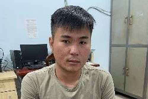 Bắt nóng đối tượng cướp giật sau 2 giờ gây án