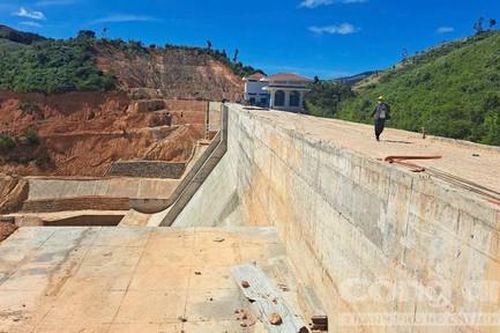 Công trình thủy lợi trị giá 553 tỷ đồng nhiều lần trễ hẹn về đích