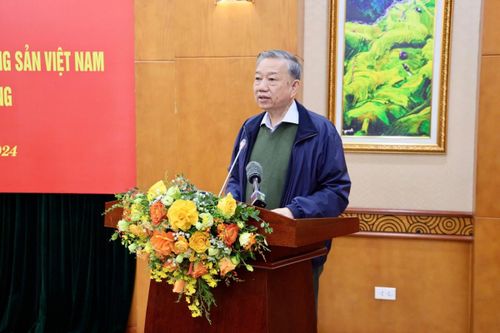 Tổng Bí thư: Phải hình thành đội ngũ nghiên cứu cao cấp, chuyên sâu về KTXH