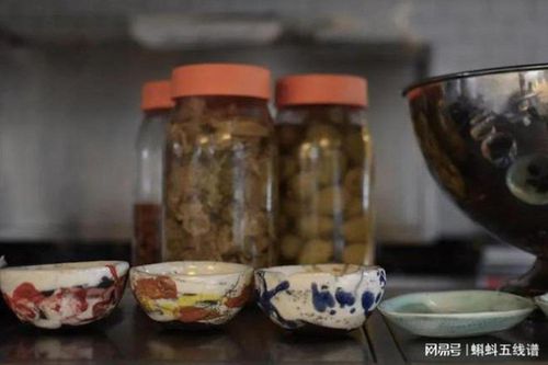 Nhập viện cấp cứu sau ăn món muối chua tự làm
