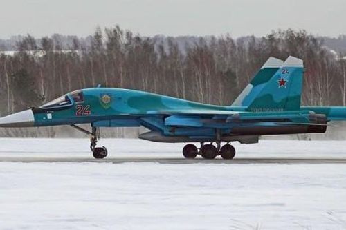 Nga chuyển vị trí phi đội Su-34 tránh đòn tấn công ATACMS